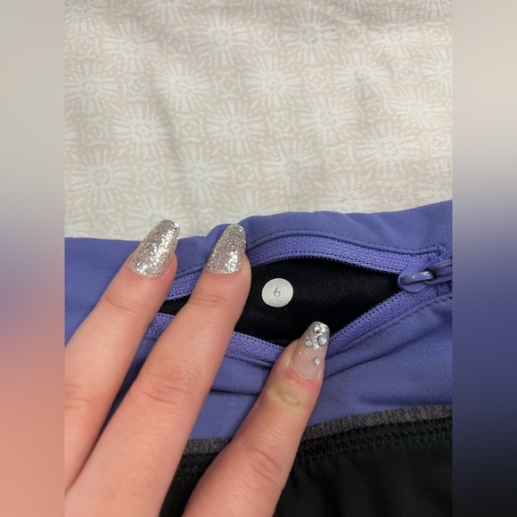 LULULEMON speed up low-rise Lined shorts - Picture 5 of 5